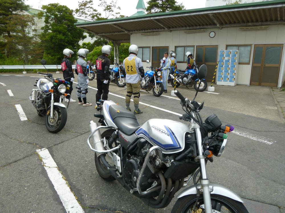 未経験OK!教習指導員候補生!AT限定免許でも応募可能
